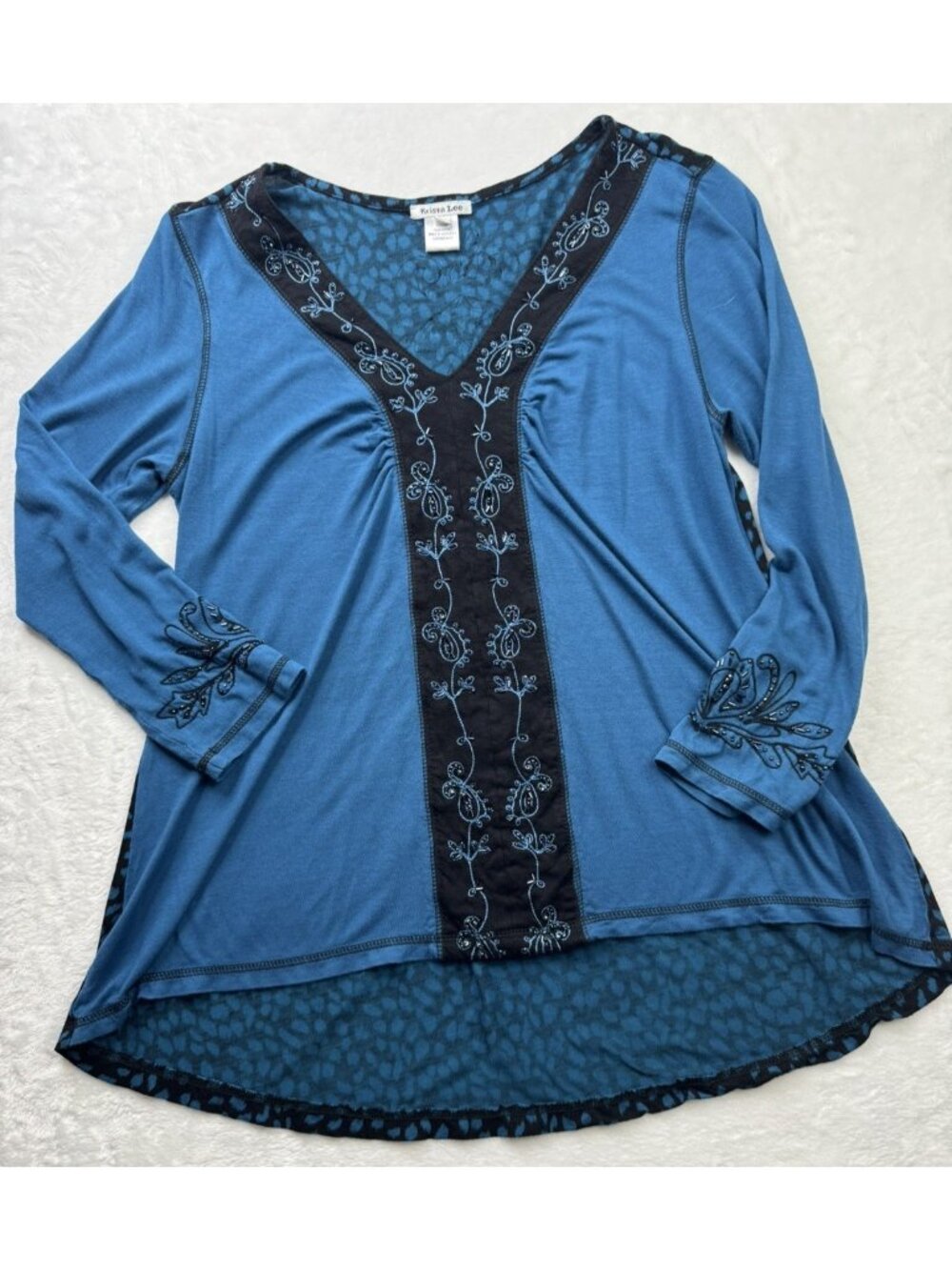 Krista Lee Size M Womes Top Blue V Neck Long Sleeve Embellished Tunic